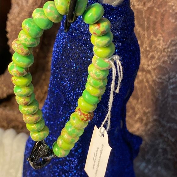 NWT 🦜 GENUINE EMPEROR TURQUOISE PARAKEET GREEN UNIQUE HEMATITE CLOSURE STRETCH - Picture 5 of 15